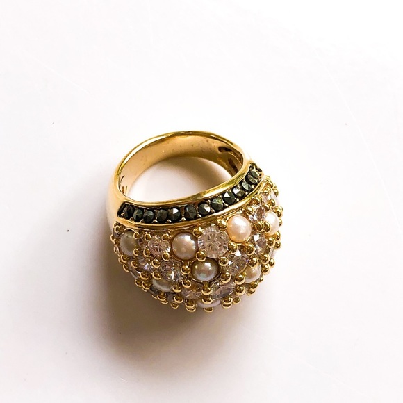 Akkah Pearl Ring - Picture 2 of 4